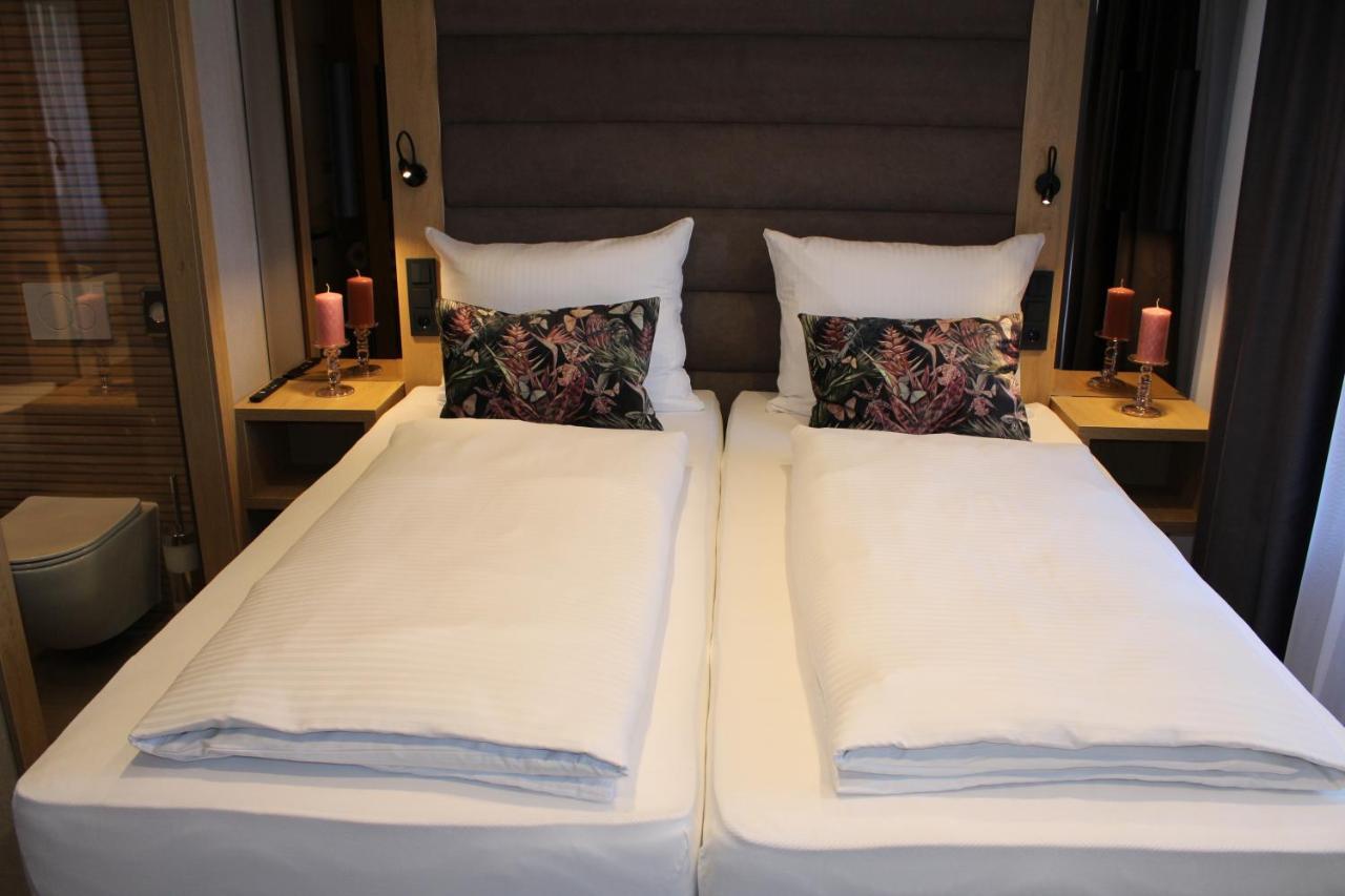 Hotel Reutlinger Hof 罗伊特林根 外观 照片